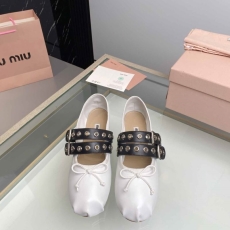 Miu Miu flat shoes